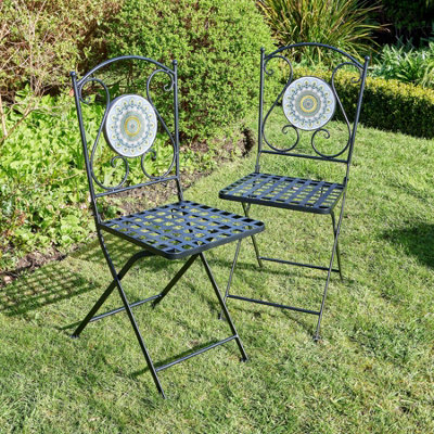 Outdoor metal deals chairs with arms