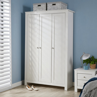 Fitted bedroom deals furniture b&q