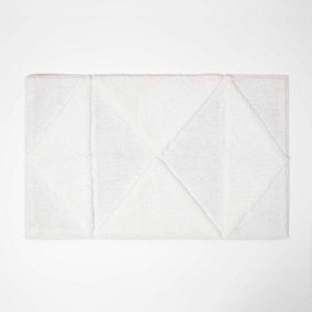 Homescapes 100% Cotton White Bath Mat Tufted Geometric Design, 50 x 80 cm