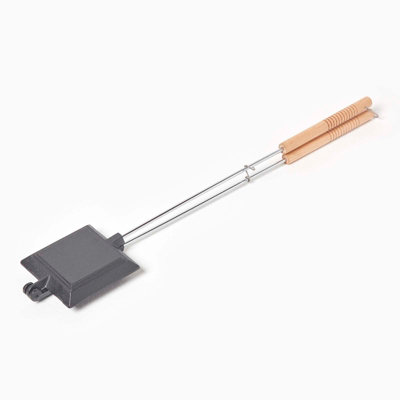 Homescapes Cast Iron Toasting Iron Camping Toaster