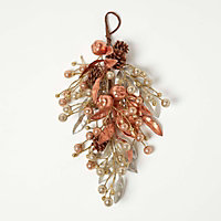 Homescapes Champagne Pinecone & Apples Christmas Teardrop Swag