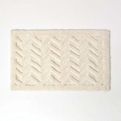 Homescapes Chevron Pattern Thick White Bathmat