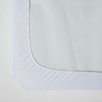Homescapes Cot Bed Quilted Waterproof Mattress Protector 70 x 140 cm, Pack of 2