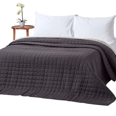 Homescapes Cotton Quilted Reversible Bedspread Black & Grey, 230 x 250 cm DIY at B&Q