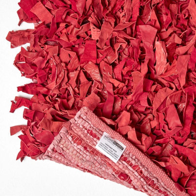 Homescapes Dallas Leather Shaggy Rug Red, 120 x 180 cm