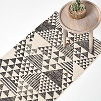 Homescapes Delphi Black and White Geometric Style 100% Cotton Printed Rug, 66 x 200 cm