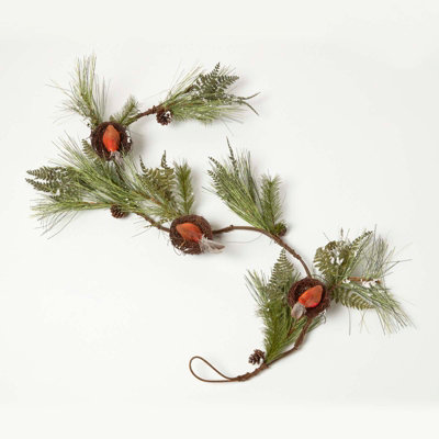 Homescapes Festive Christmas Garland with Artificial Pine and Robins Nests 5ft