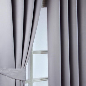 Homescapes Grey Herringbone Chevron Blackout Curtains Pair Eyelet Style, 46x72"