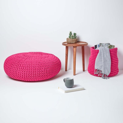 Pink round store pouffe