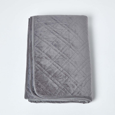 Homescapes Luxury Dark Grey Quilted Velvet Bedspread Geometric Pattern 'Paragon Diamond' Throw, 200 x 200 cm
