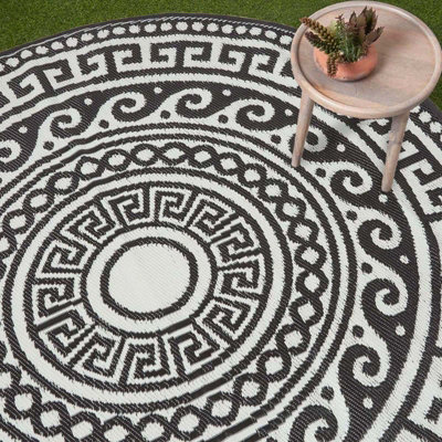 Homescapes Luxury Enid Aztec Black & White Round Reversible Waterproof Outdoor Rug, 180 cm