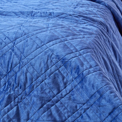 Homescapes Luxury Navy Blue Quilted Velvet Bedspread Geometric Pattern  'Paragon Diamond' Throw, 200 x 200 cm