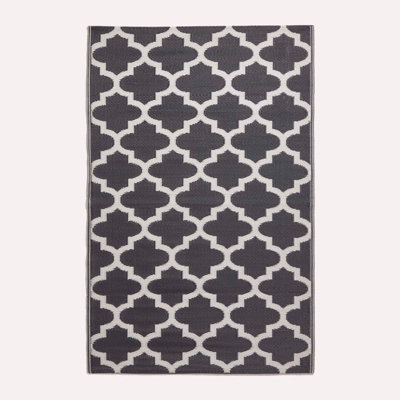 Homescapes Nola Geometric Black & White Outdoor Rug, 120 x 180 cm