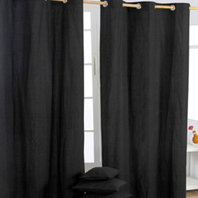 Homescapes Plain Black Cotton Eyelet Curtains 117 x 137 cm