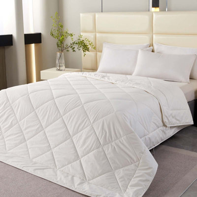 Homescapes Premium Heavy Wool Duvet - Warm & Washable - King