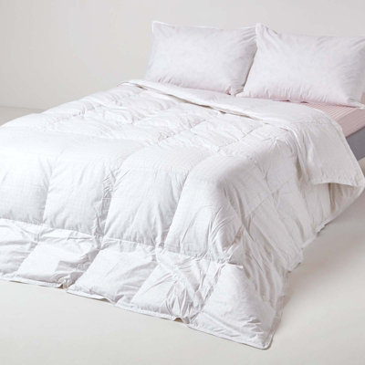 Homescapes Premium White Goose Down 13.5 Tog Super King Size Winter Duvet DIY at B&Q