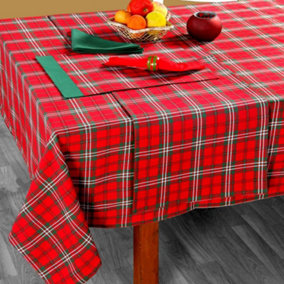 Homescapes Red Prince Edward Tartan Christmas Tablecloth 137 x 178 cm