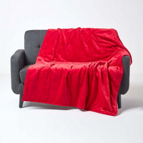 Homescapes Red Velvet Quilted Throw, 125 x 150 cm