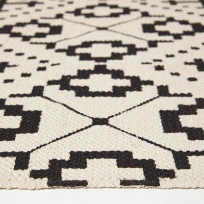 Homescapes Reva Black & White Handwoven Cotton Geometric Hallway Runner ...