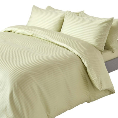 Homescapes Sage Green Egyptian Cotton Duvet Cover and Pillowcases 330 TC, King