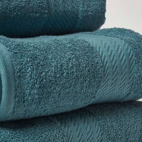 Homescapes Teal 100% Combed Egyptian Cotton Bath Towel 500 GSM