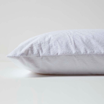 Homescapes Terry Towelling Waterproof Pillow Protectors 60 x 60 cm, Pack of 4