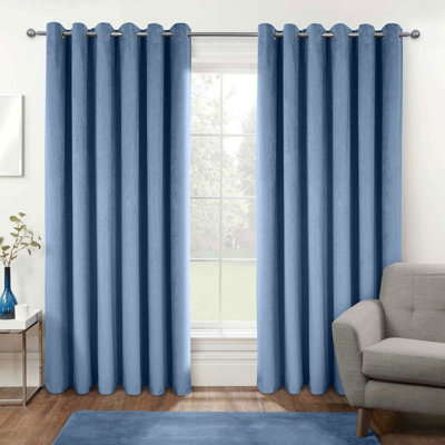 Homescapes Thermal 100% Blackout Blue Velvet Curtains, 168 x 137 cm (66 ...