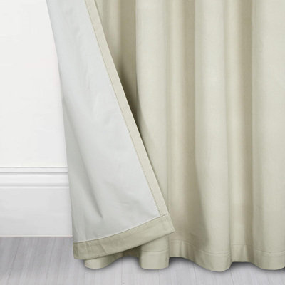 Homescapes Thermal 100% Blackout Cream Velvet Curtains, 117 x 183 cm (46" x 72")