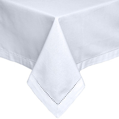 Homescapes White Tablecloth 137 x 178 cm