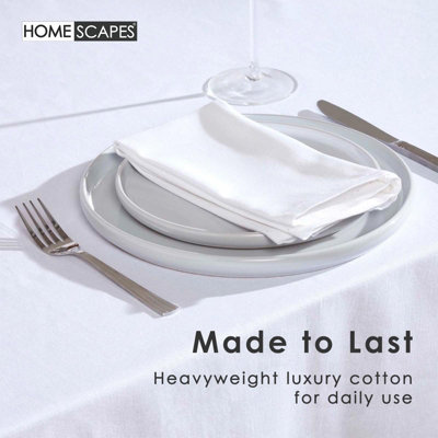 Homescapes White Tablecloth 137 x 178 cm