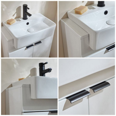 HomeStyleStore 550mm White Floorstanding Bathroom Vanity Unit and Black ...