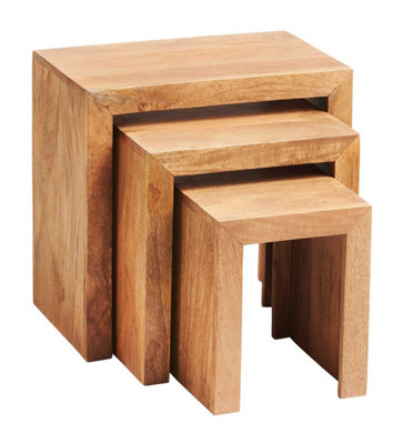 Hommoo Solid Light Mango Wood Cubed Shape Warm Look Nest Of 3 Tables In Matt Finish