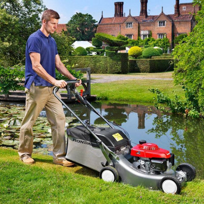 Self Propelled Honda 536 Pro Hydrostatic Mower Self Propelled