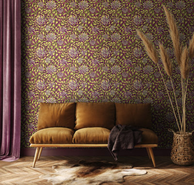 Hoopla Walls Honeysuckle Leaf Trail Aubergine Smooth Matt Wallpaper