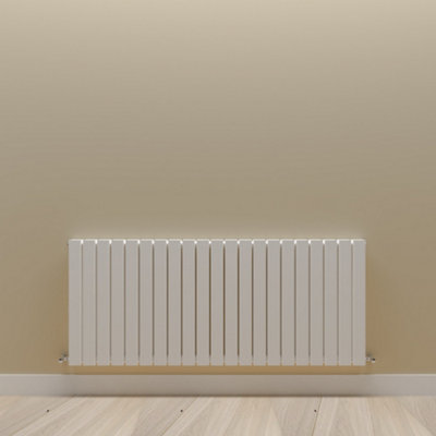 Horizontal White Double Flat Panel Radiator (H) 600 mm x (W) 1428 mm.