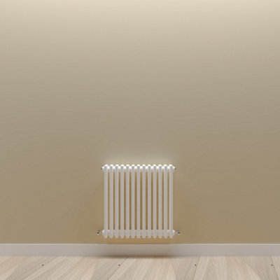 Horizontal White Triple Column Radiator (H) 600mm x (W) 605mm.