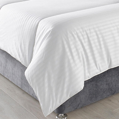 Hotel Quality Duvet 10.5 TOG Luxury Filled Quilt Bedding - 3