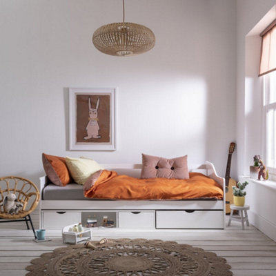 Hove Day Bed with Oda Pull Out Storage Drawers in Classic White