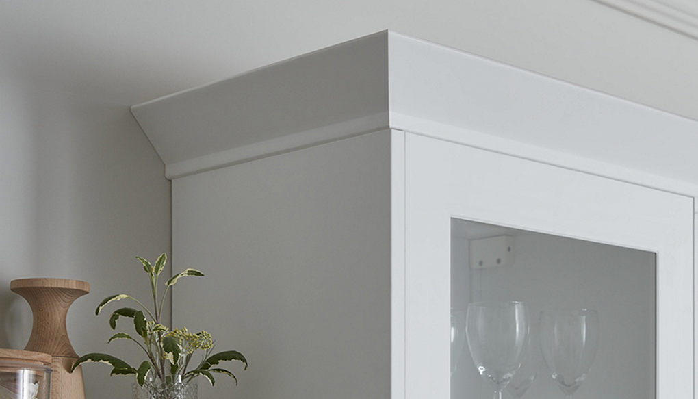 Cornice to Kitchen Cabinets