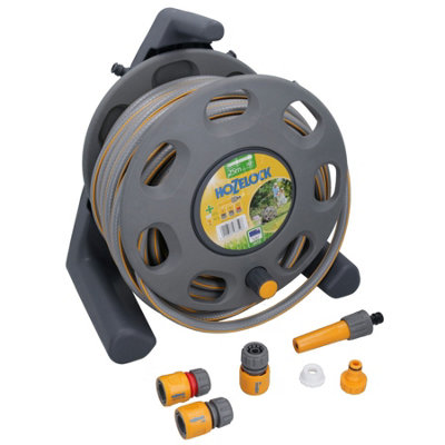 Hozelock Compact Reel with 25m Hose, Fittings and Nozzle - Yew