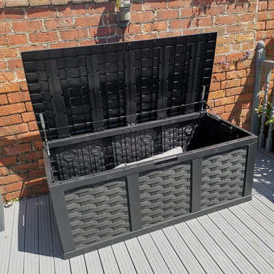 Patio set with storage deals for cushions