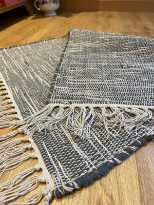 Hush Hand Loomed Soft Cotton Rug in Muted Colours / 60 x 90 cm ...