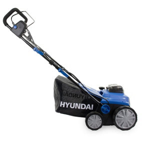 Hyundai Artificial Grass Sweeper 2x 20V (40V) 380mm Working Width, Brushless Motor, 4Ah Li-ion Batteries  HY2197