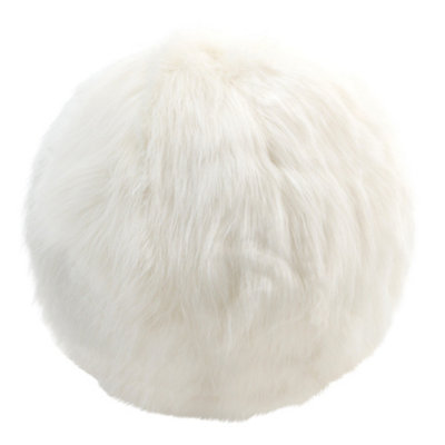 Round faux 2024 fur cushion