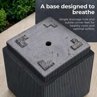 IDEALIST™ 30cm Planter, Ribbed Black Reinforced Stone Square Flower Box, Outdoor Plant Pot, Garden Planter