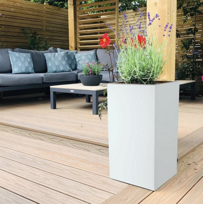 IDEALIST Contemporary White Light Concrete Garden Tall Square Planter, Outdoor Plant Pot H60 L27 W27 cm, 44L