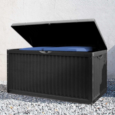 Plastic blanket store box