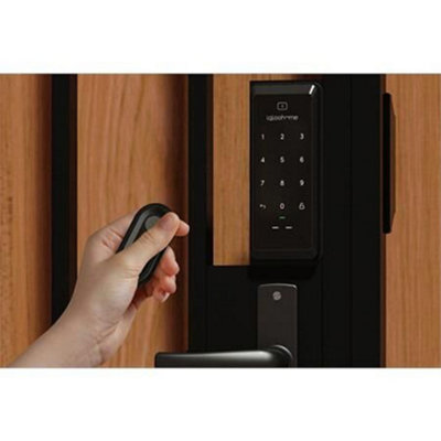 Igloohome Key Fob Button Press