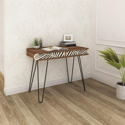 Small floor online desk