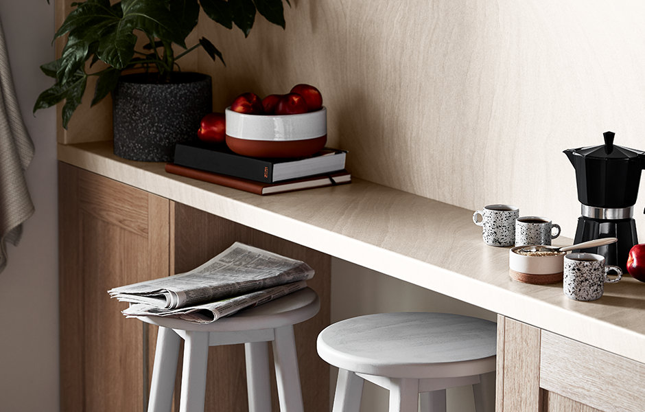 Alpinia Oak Shaker DIY at B&Q